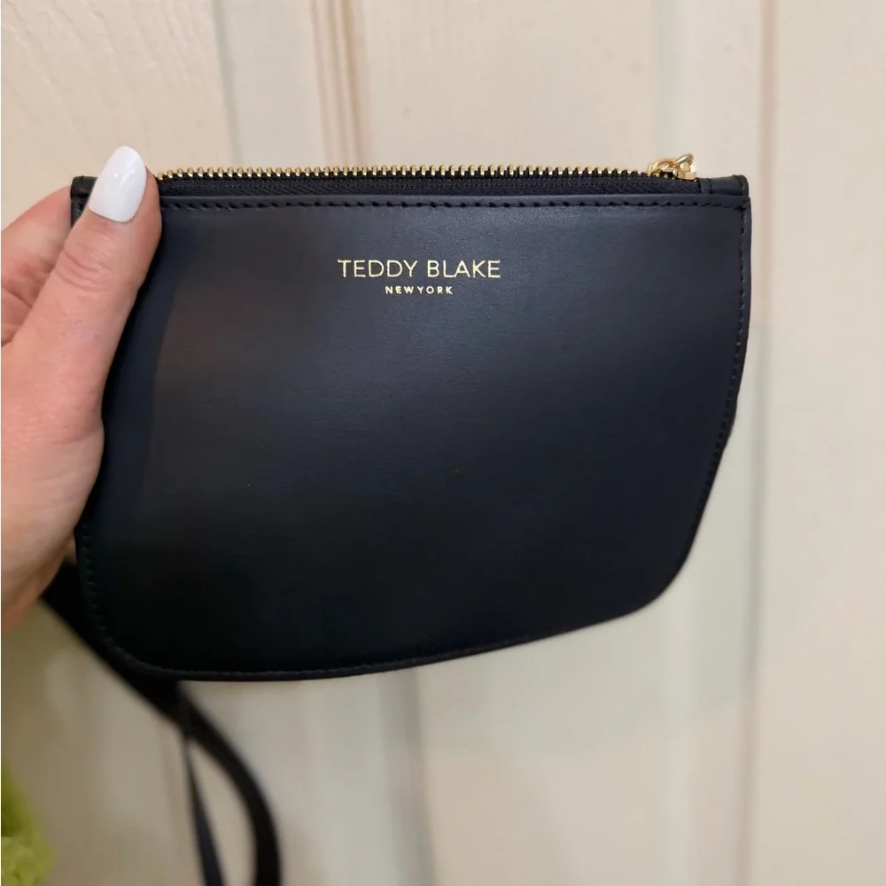 Teddy Blake Black Leather Drawstring Crossbody Bag - Picture 5 of 7
